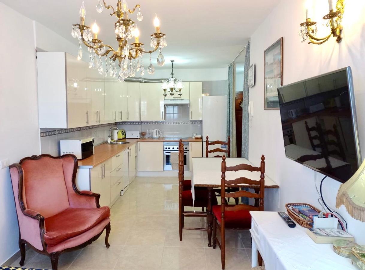 Cosy Apartment With Rooftop Terrace And Wifi Valle de San Lorenzo Kültér fotó