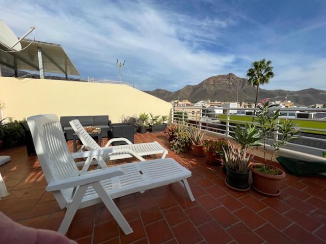 Cosy Apartment With Rooftop Terrace And Wifi Valle de San Lorenzo Kültér fotó