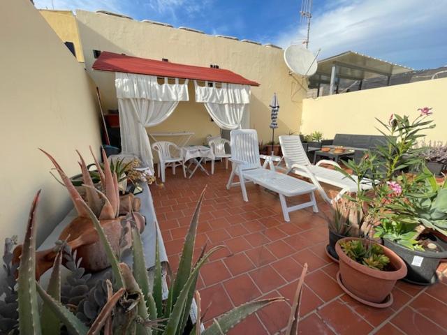 Cosy Apartment With Rooftop Terrace And Wifi Valle de San Lorenzo Kültér fotó